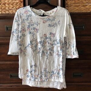 Lauren Conrad Runway lightweight floral sweater in size M